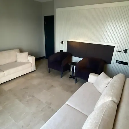 Roseira Mar-inn Luxury 酒店 5*