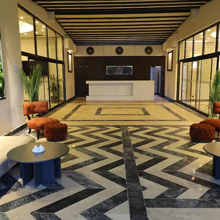 Roseira Mar-inn Luxury غولوك