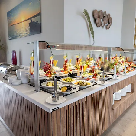 Roseira Mar-inn Luxury Hotell